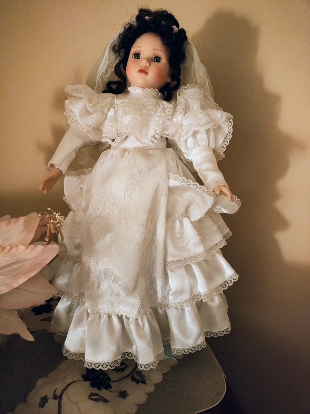 Porcelain Bride Doll - photo 3