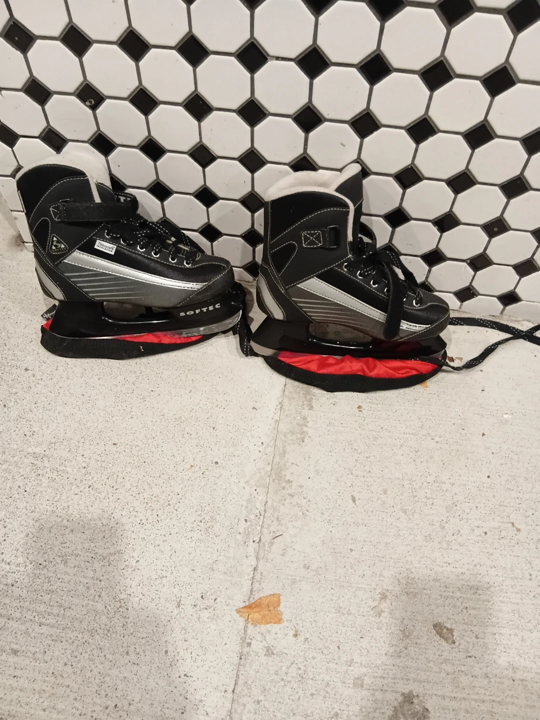 Softec Ice Skates - photo 2