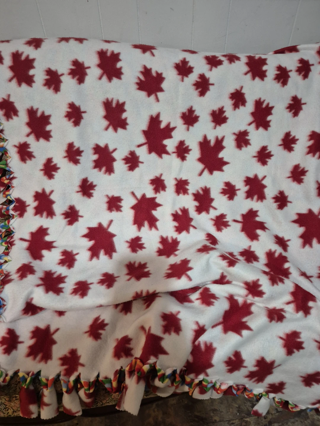 Double-Sided Fleece Tie Blanket, brand new - photo 2