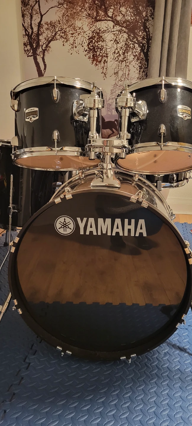 Yamaha Gigmaker Drum Kit with Sabian SBr Cymbals