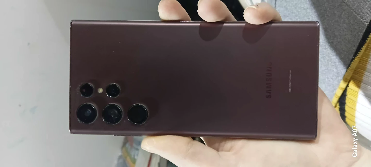 Samsung Galaxy S22 Ultra Burgundy