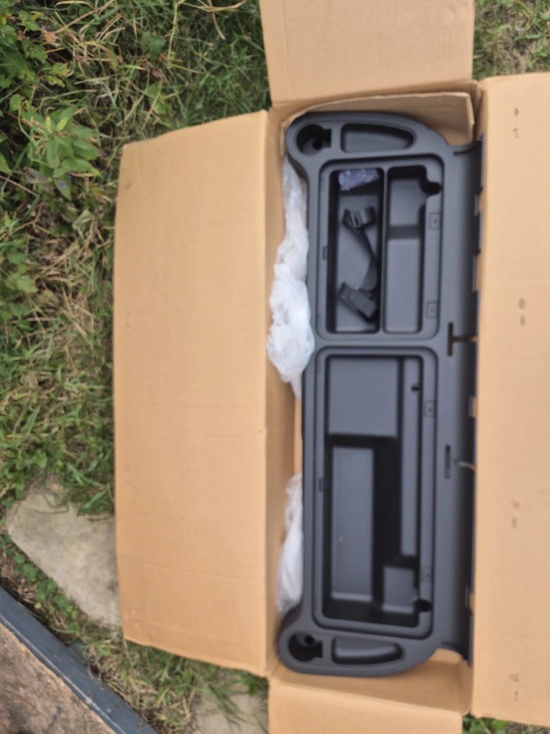 Thunderform Dodge Dakota Subwoofer Trim set - photo 2