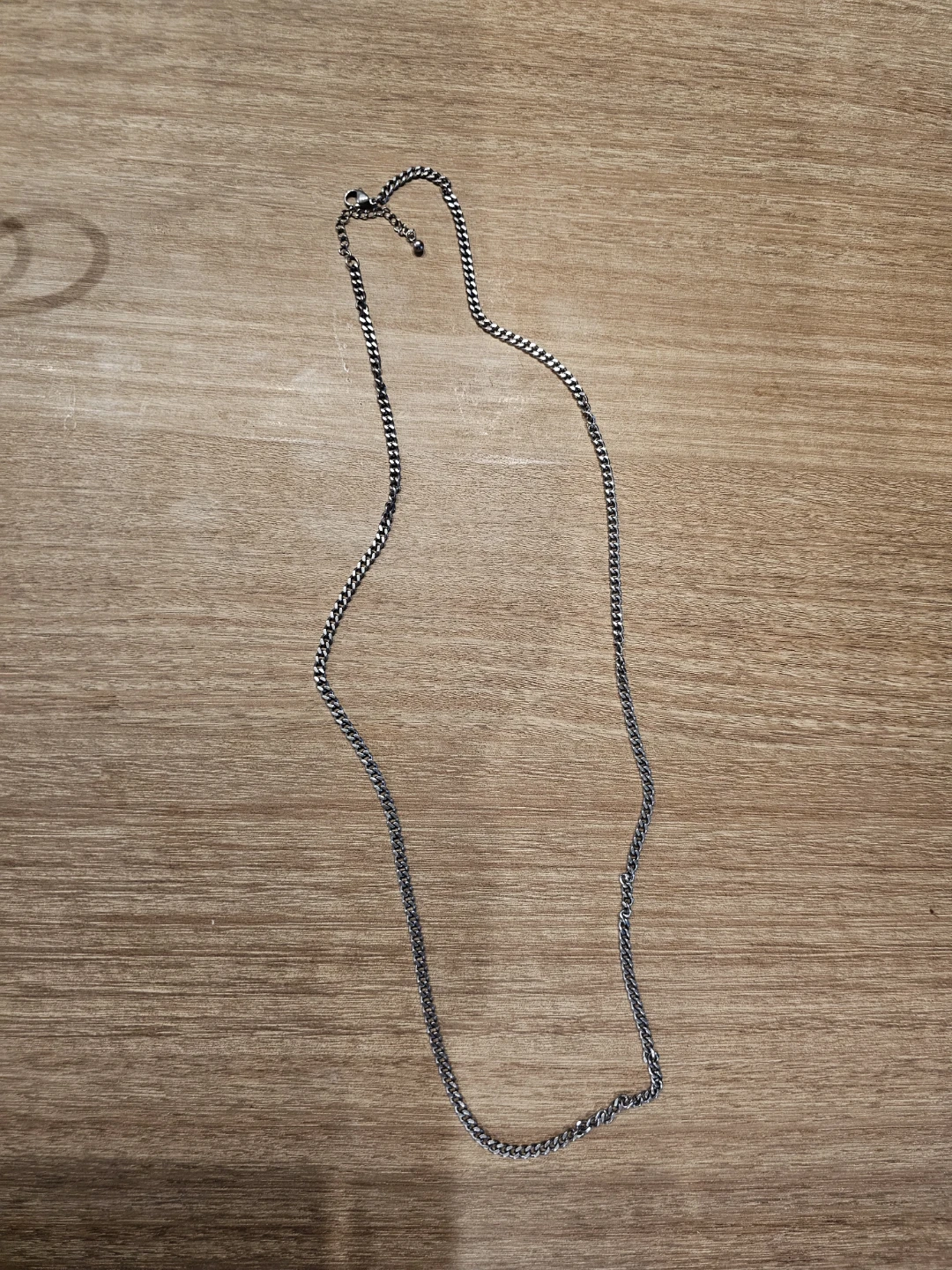 Silver-toned curb chain necklace