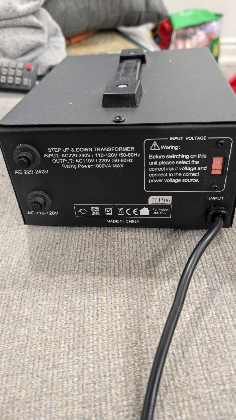 ELC T-1000 Step Up & Down Transformer - photo 2