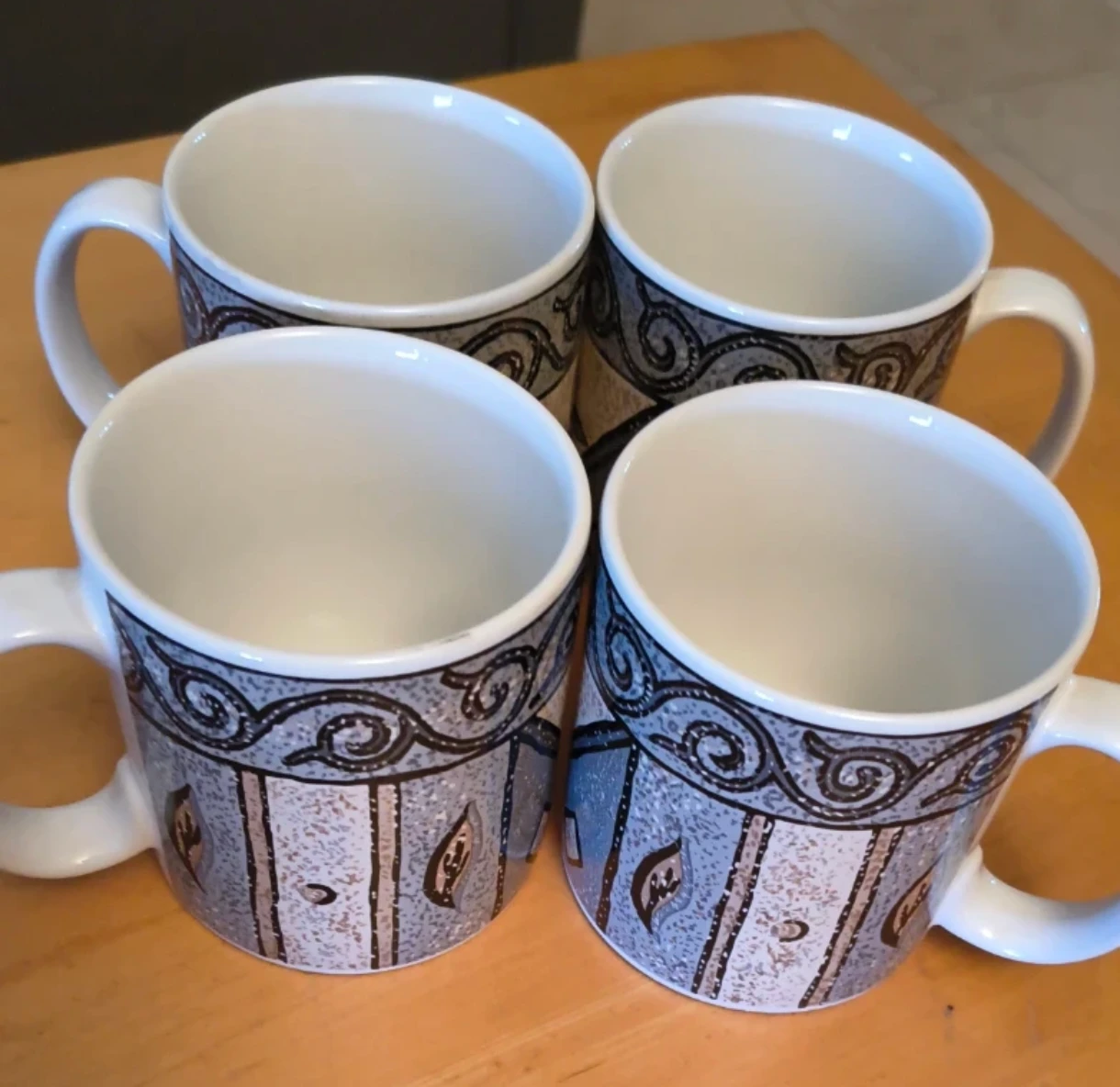 Set of 4 Ceramic Mugs