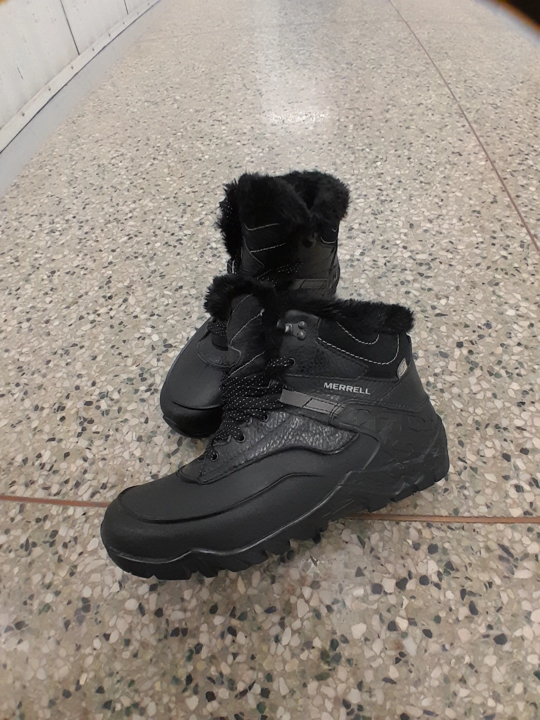 Merrell black winter boots Women's Size 8.5 - photo 5
