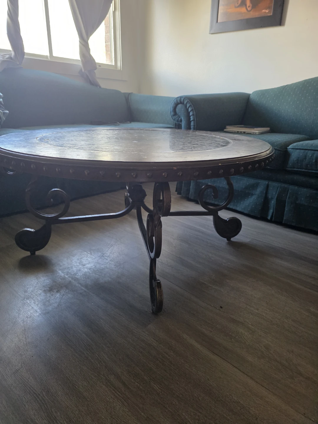 Round Coffee Table - photo 3