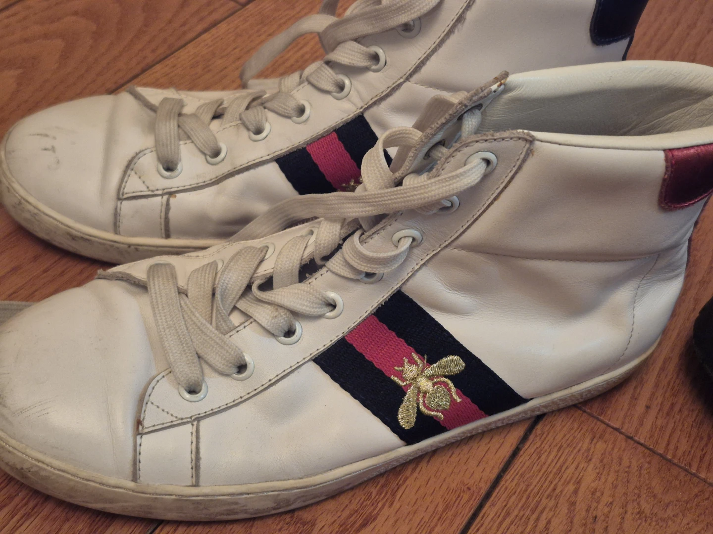 Gucci White Bee High-Top Sneakers