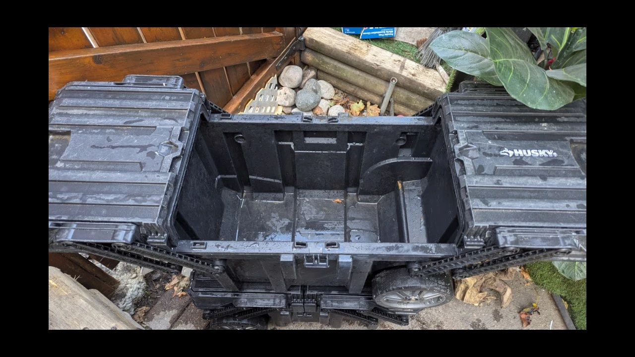 Husky 15 Gallon Rolling Tool Box 2 for $100 or eash $55 - photo 3