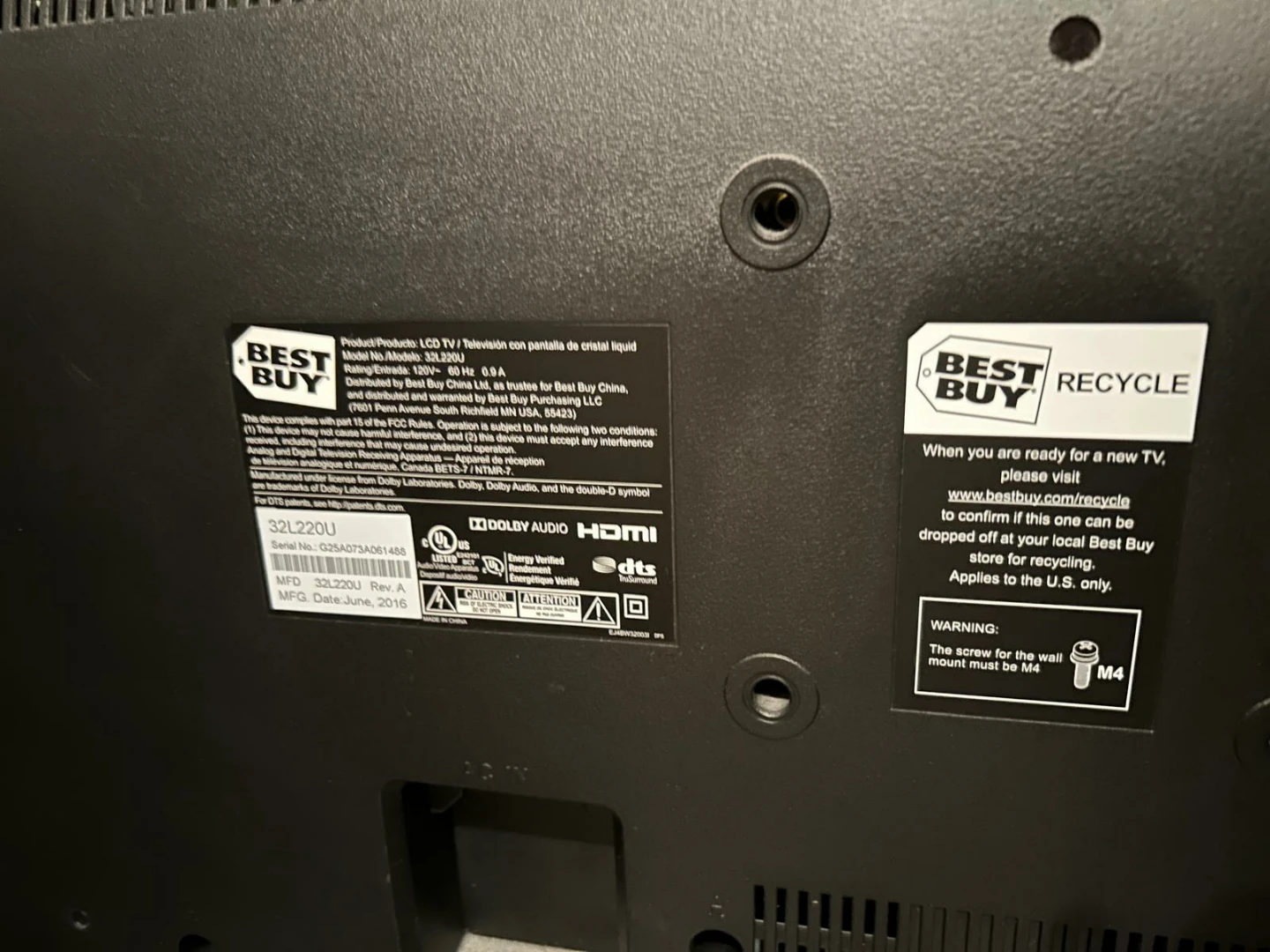 RCA and Toshiba 32-inch LED TV - photo 2