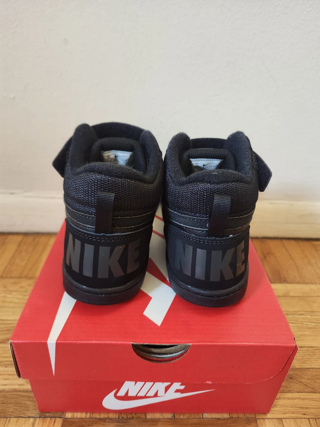Brand-New Nike Kids’ Winter Sneakers — US 3Y — $30 - photo 3