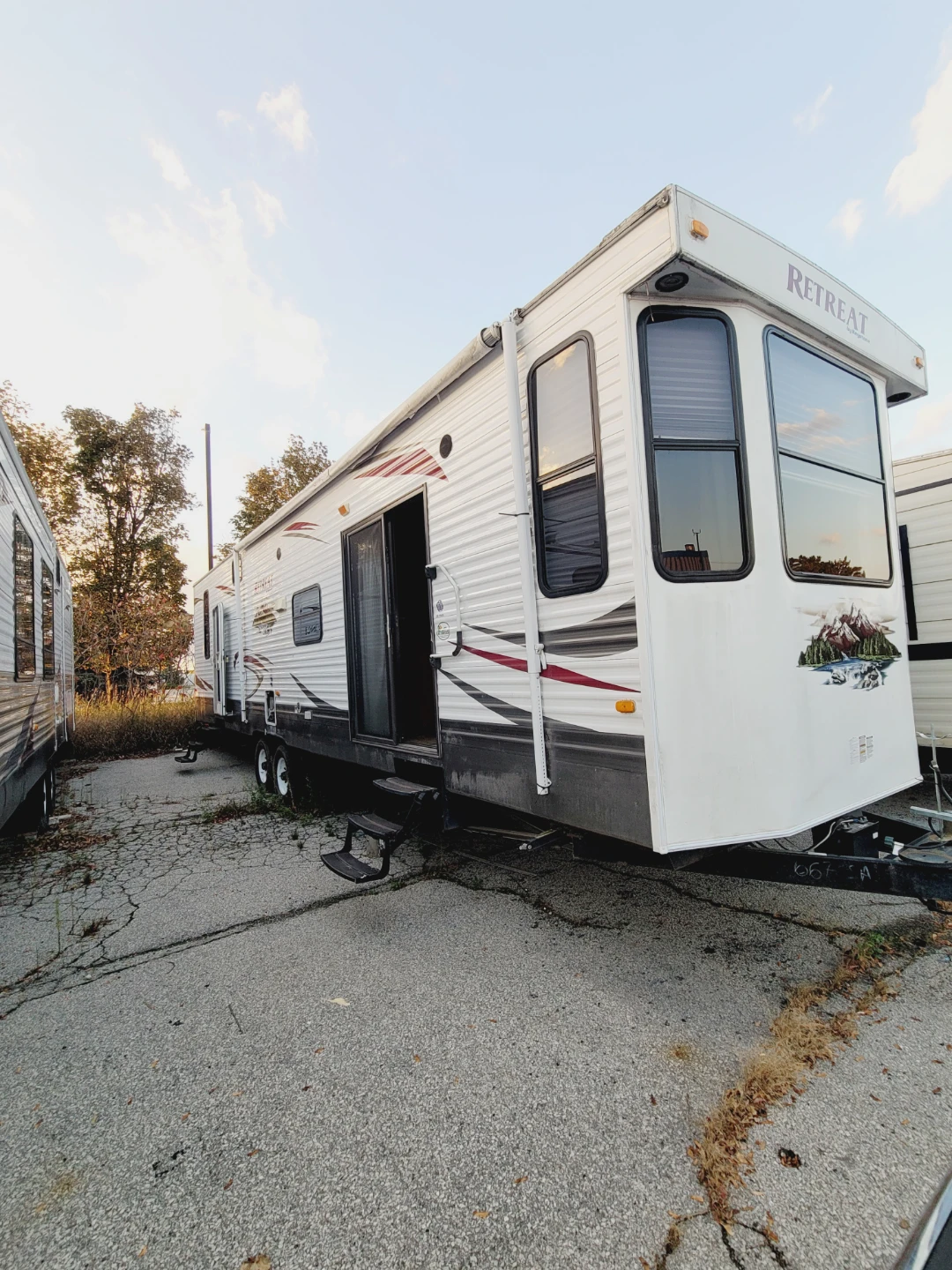 Keystone Retreat Park model Travel Trailer - photo 2