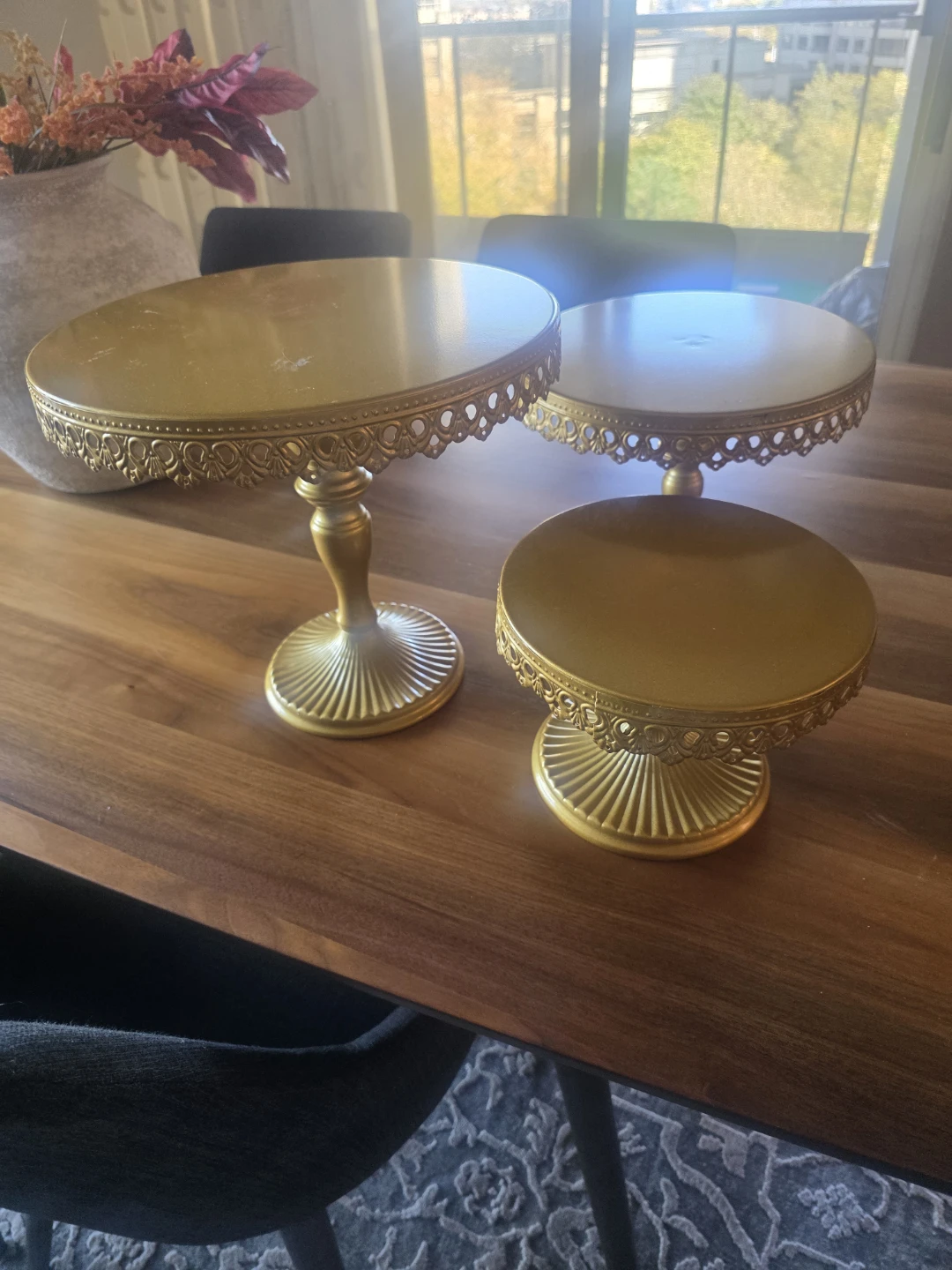 Gold metal cake stand