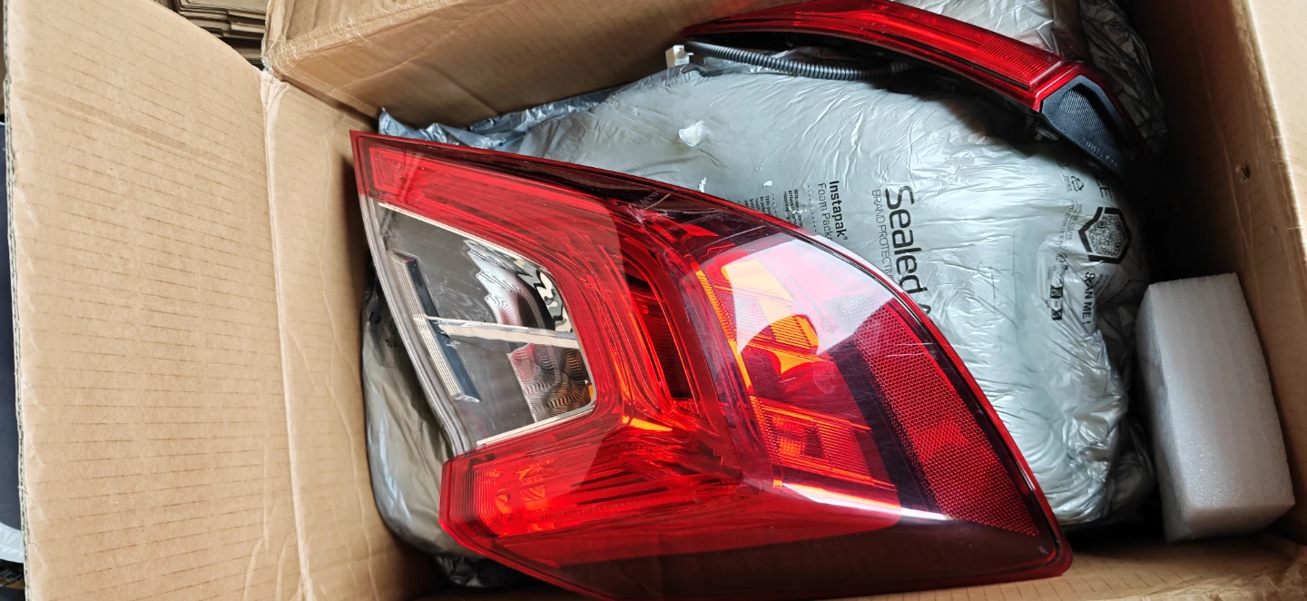 2020 Honda Civic Tail Light Assembly - photo 2