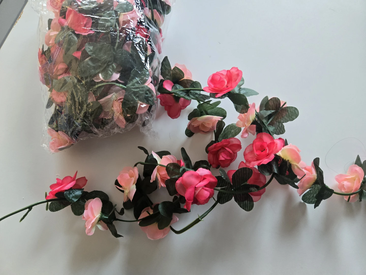 Artificial Pink Rose Flower Garland - photo 2