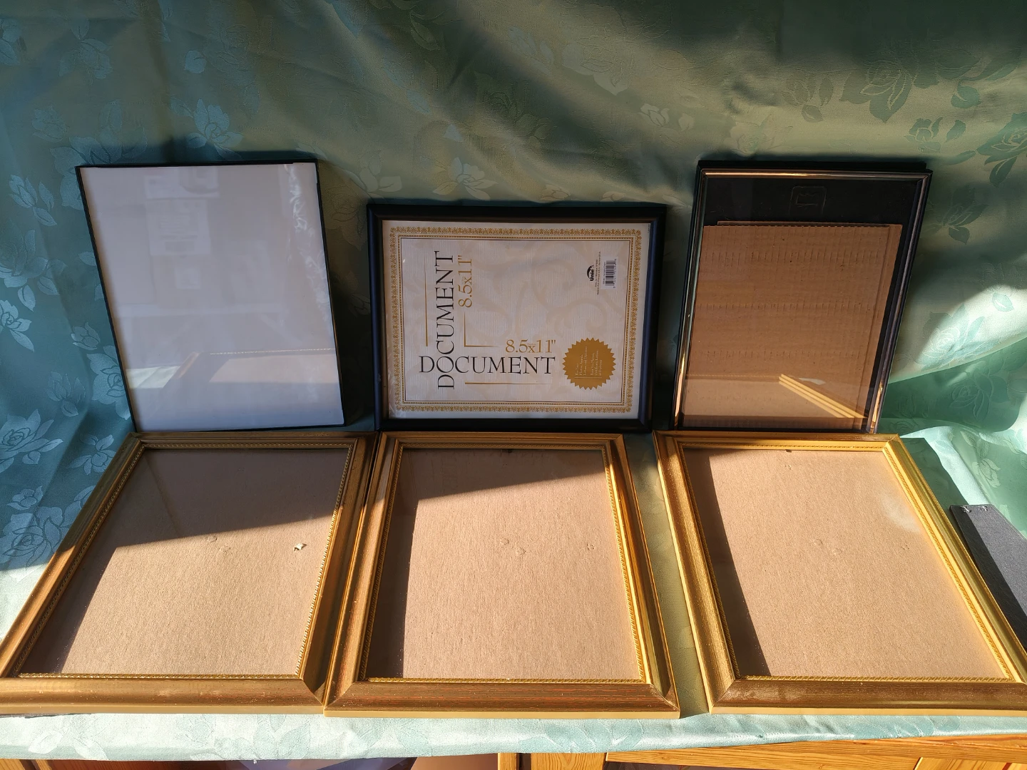Set of 6 assorted picture frames