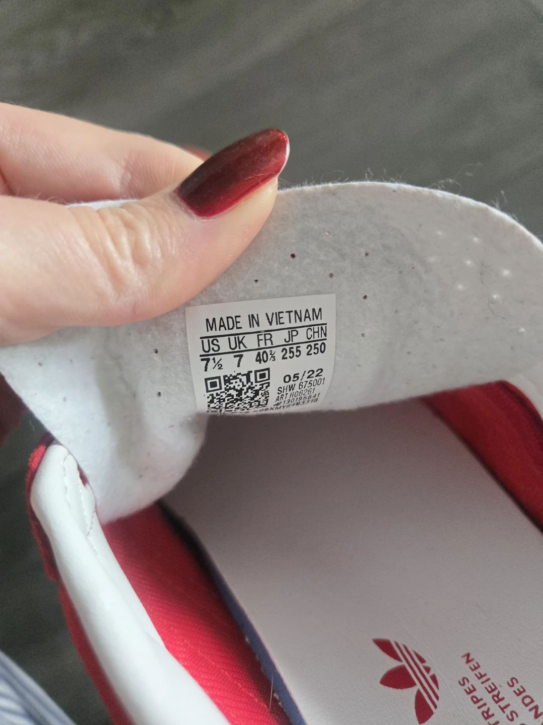 US 7 1/2 - Adidas Gazelle Red Suede Sneakers - photo 2