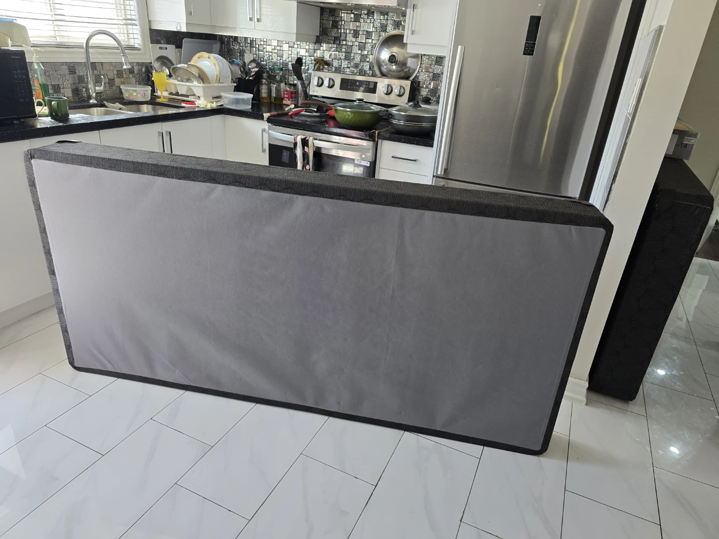 King size bedframe / mattress box - photo 3