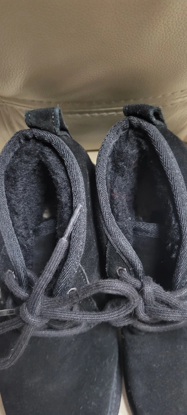 UGG Neumel Boots Black sz 3 kids / women  5 - photo 2
