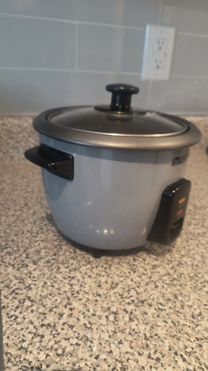 Imusa 3 Cup Rice Cooker - photo 2