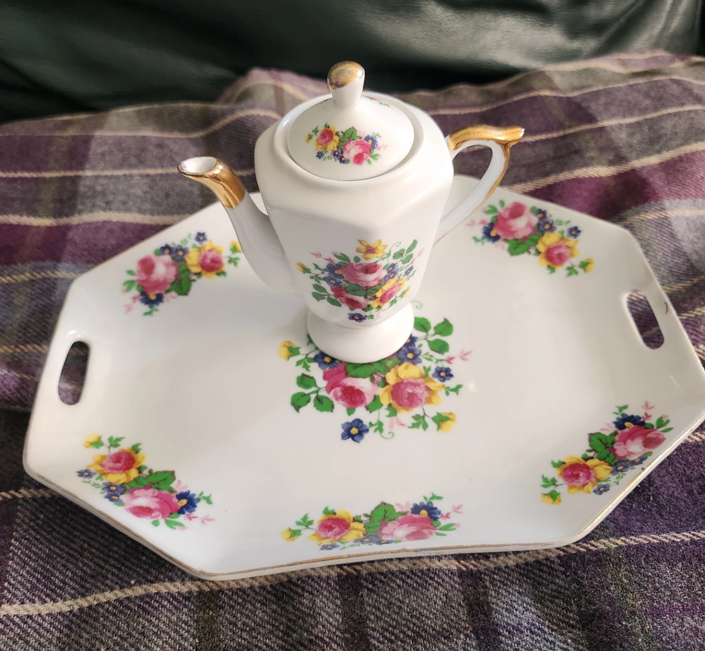 Miniature Adeline Porcelain Tea Set. - photo 3