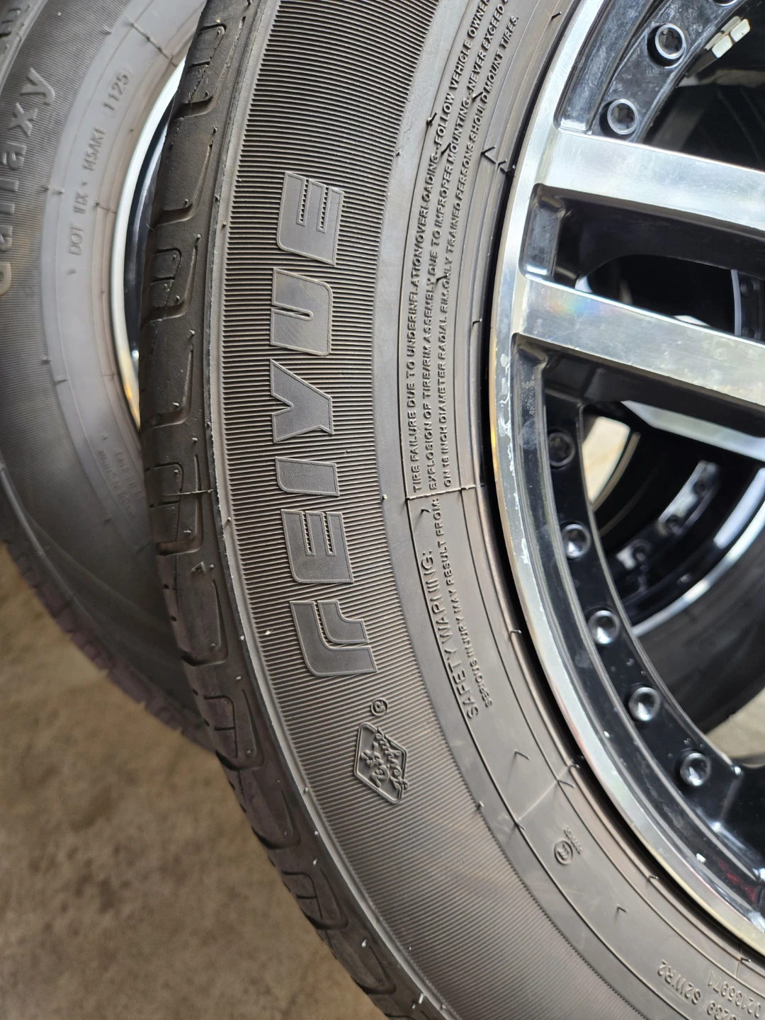 Set of 4 235/60R18 Tires with Alloy Wheels - photo 5