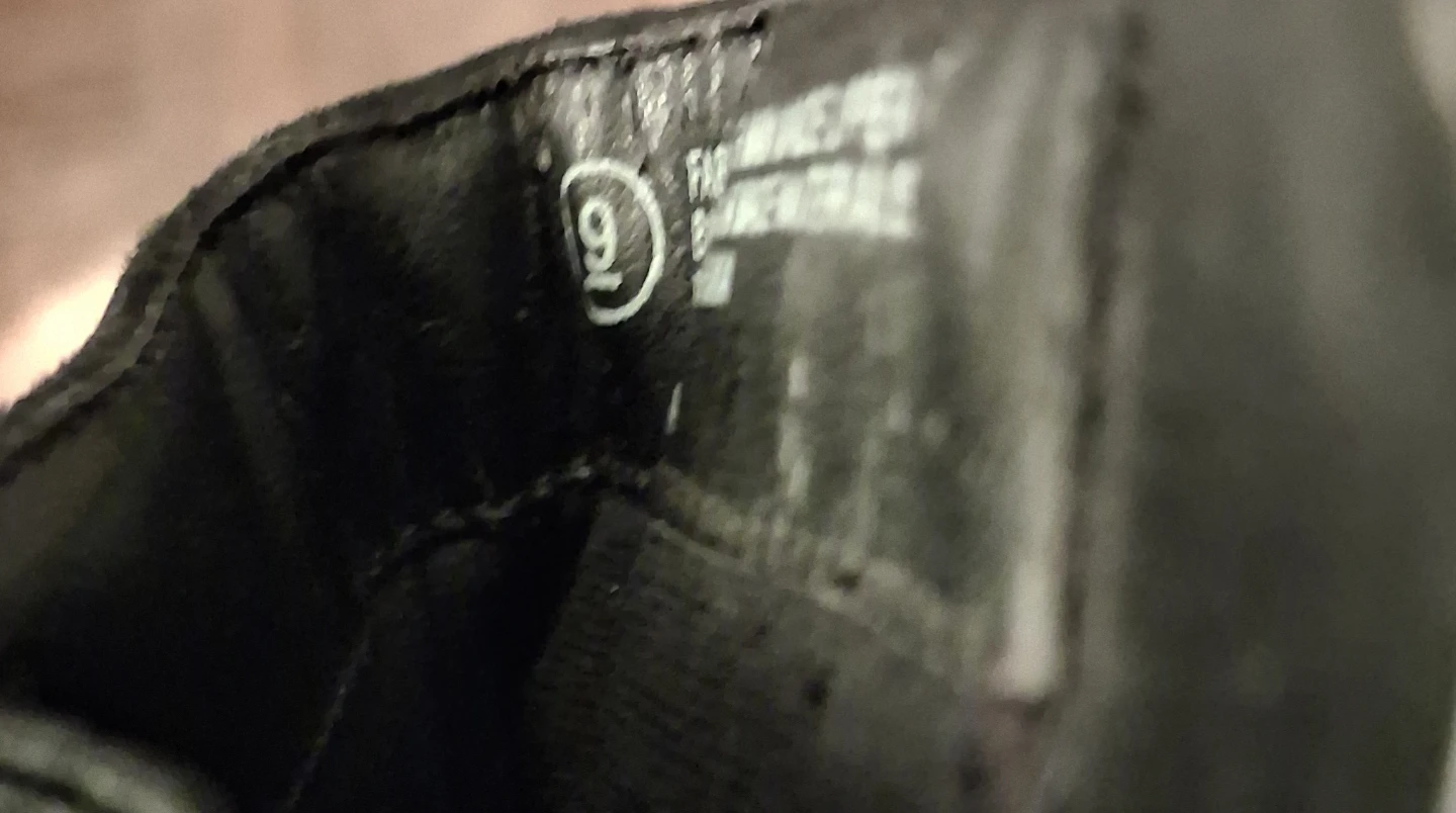 Black Heeled Ankle Boots Size 9 - photo 3