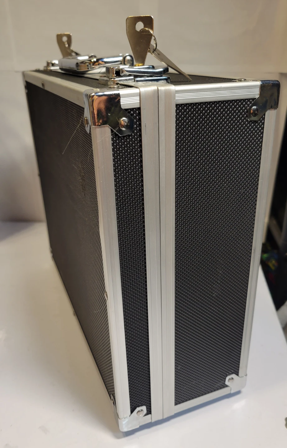 Small Black Aluminum Hard Case with Handle - photo 3