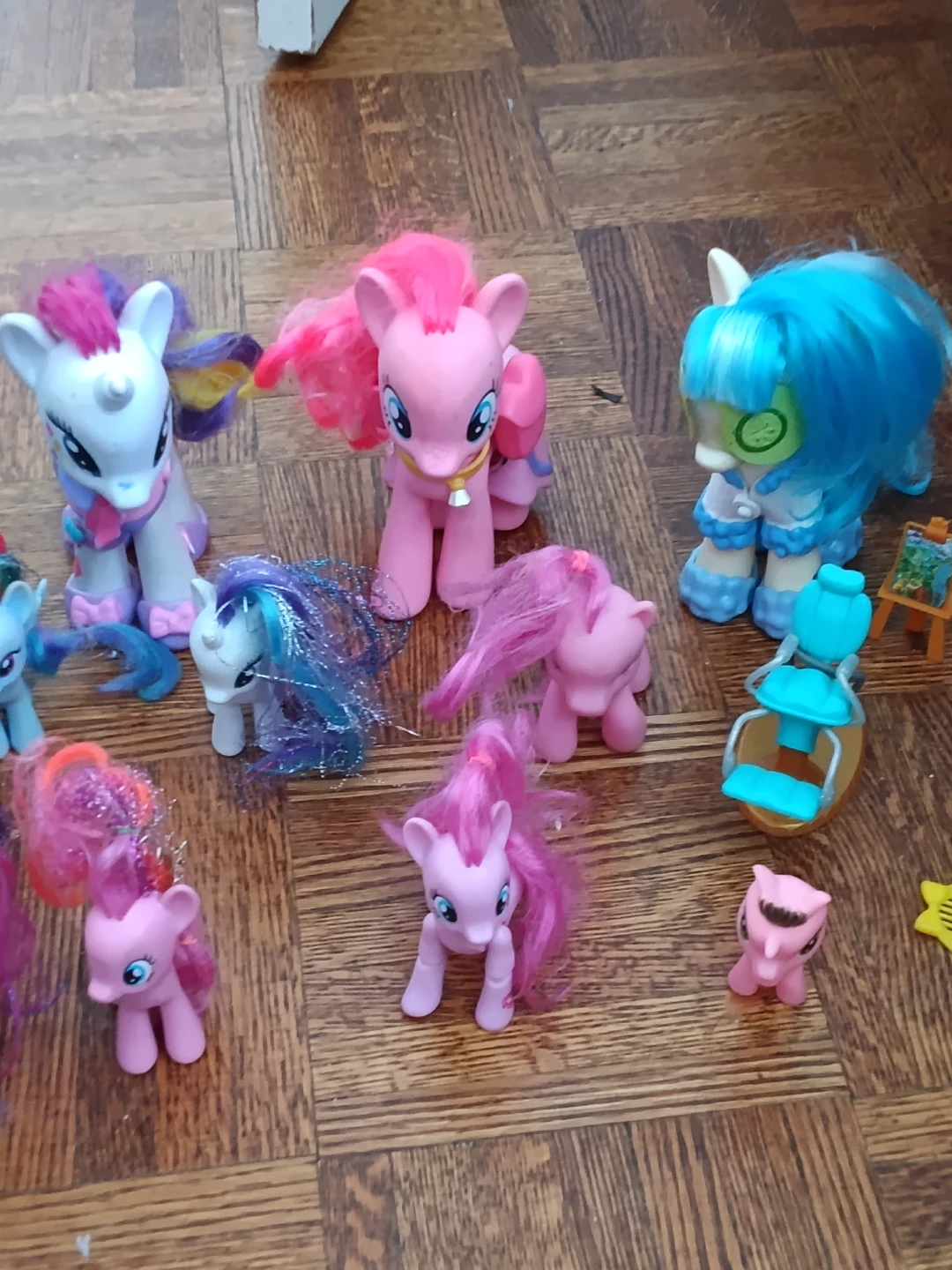 My Little Pony Assorted Figure Collection - photo 4