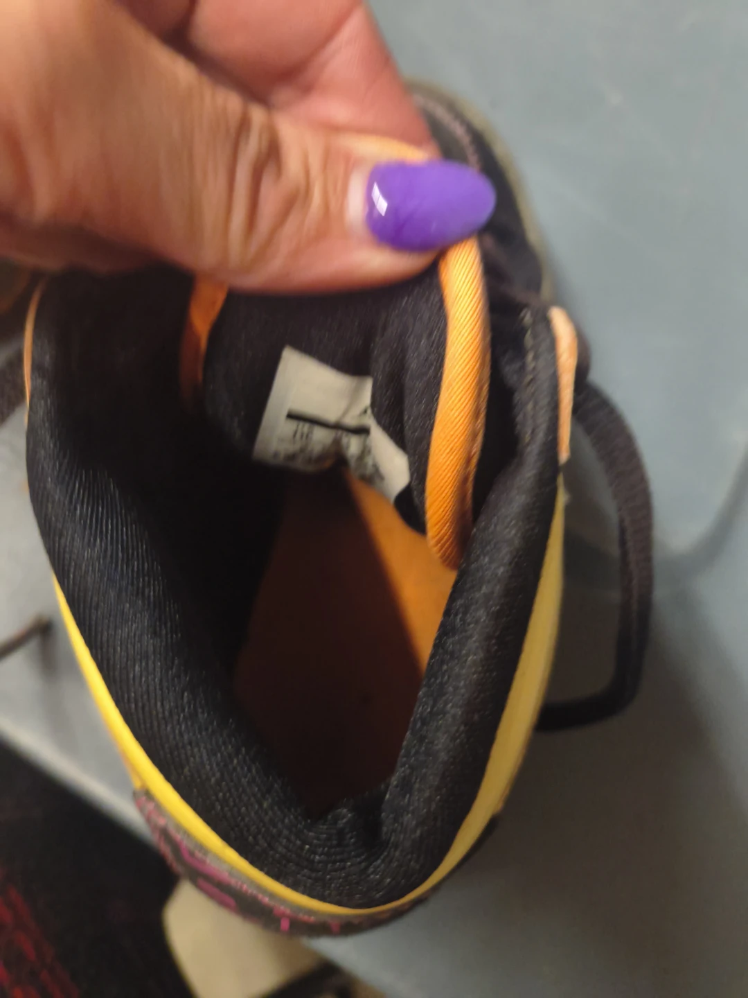Jordan kids' high-top sneakers size 11C - photo 5