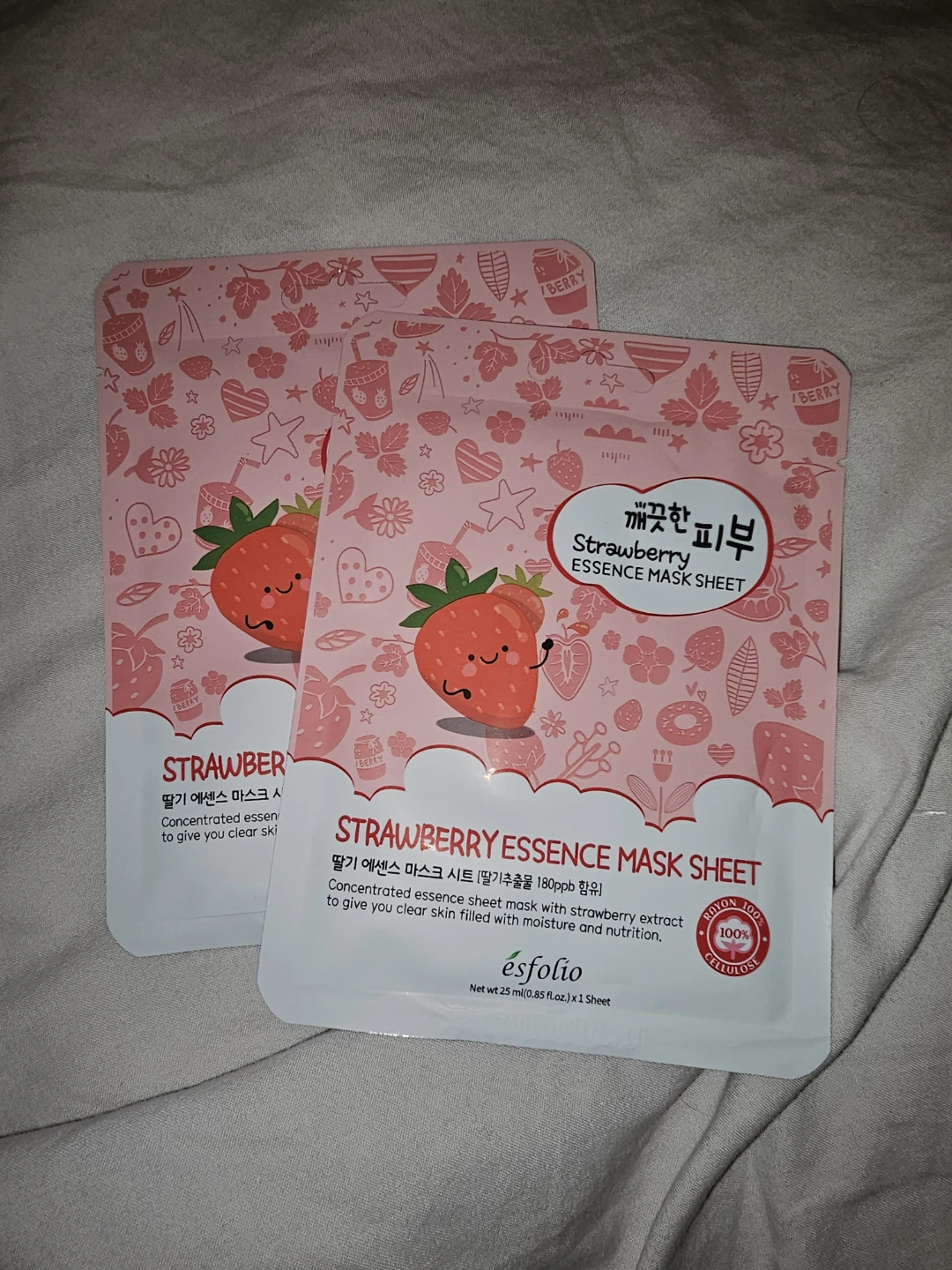 2 Esfolio Strawberry Essence Mask Sheets