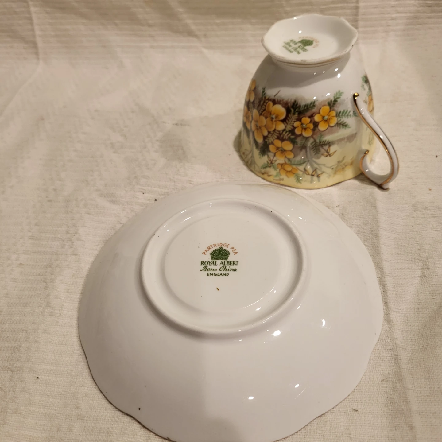 Royal Albert Bone China Tea Cup and Saucer - photo 4