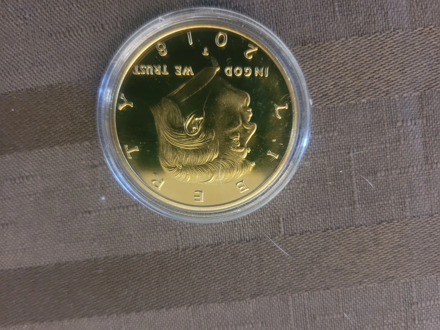 3 x Donald Trump Commemorative Coins - photo 4