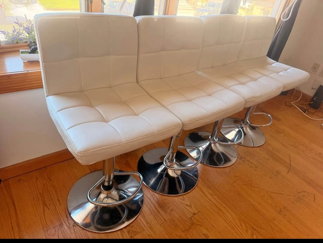 Free Set of 4 adjustable baar stools White Swivel Bar Stools