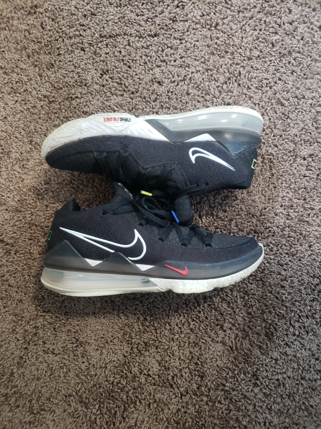 Selection of Nike shoes and slides - photo 2