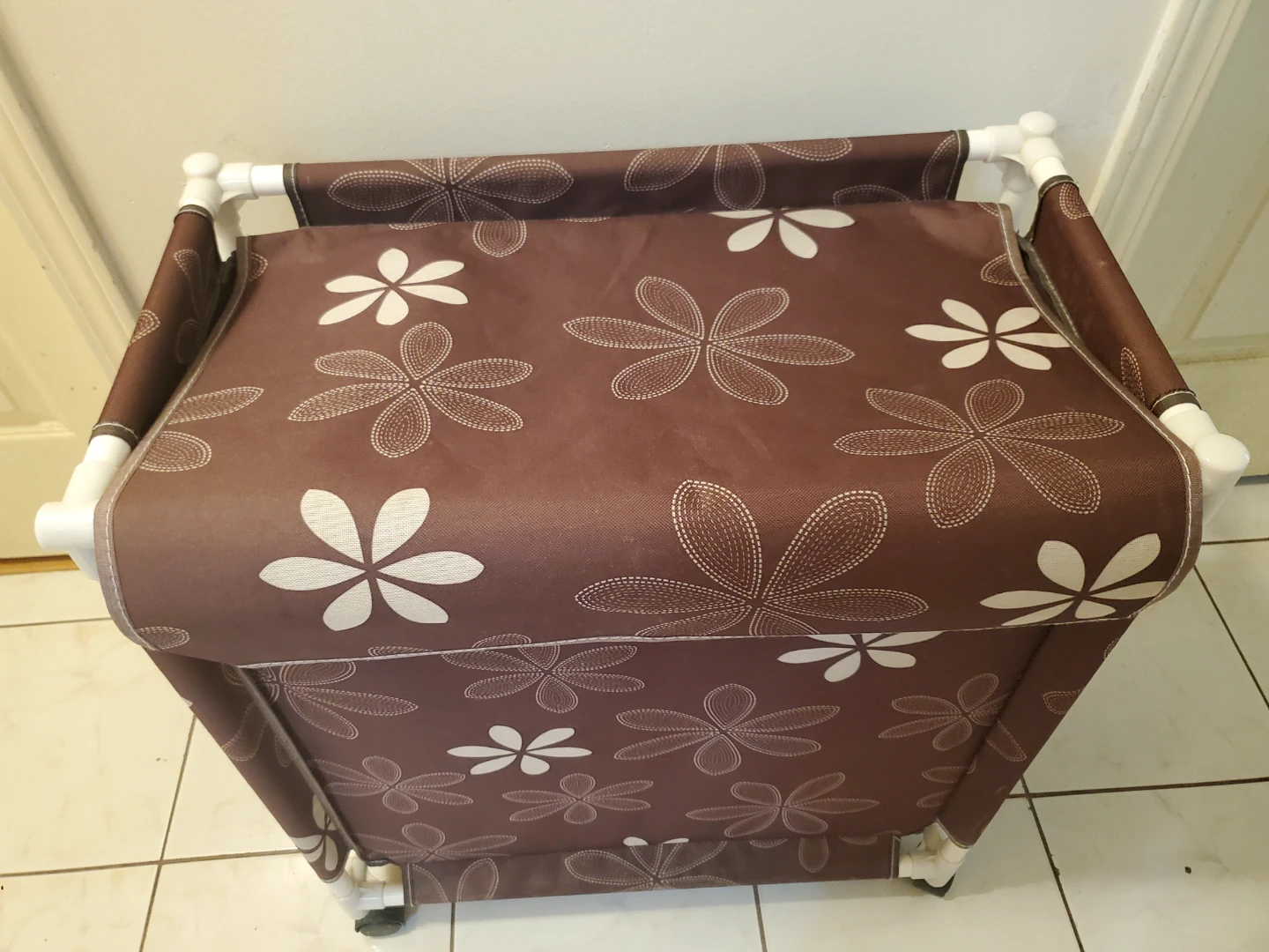 Rolling Laundry Hamper with Floral Print - photo 3