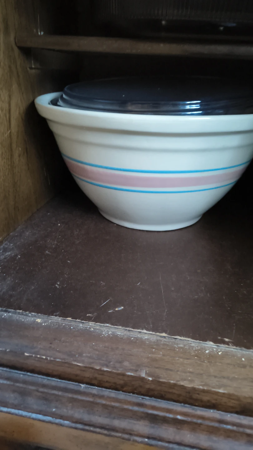 Vintage Pyrex Bowl