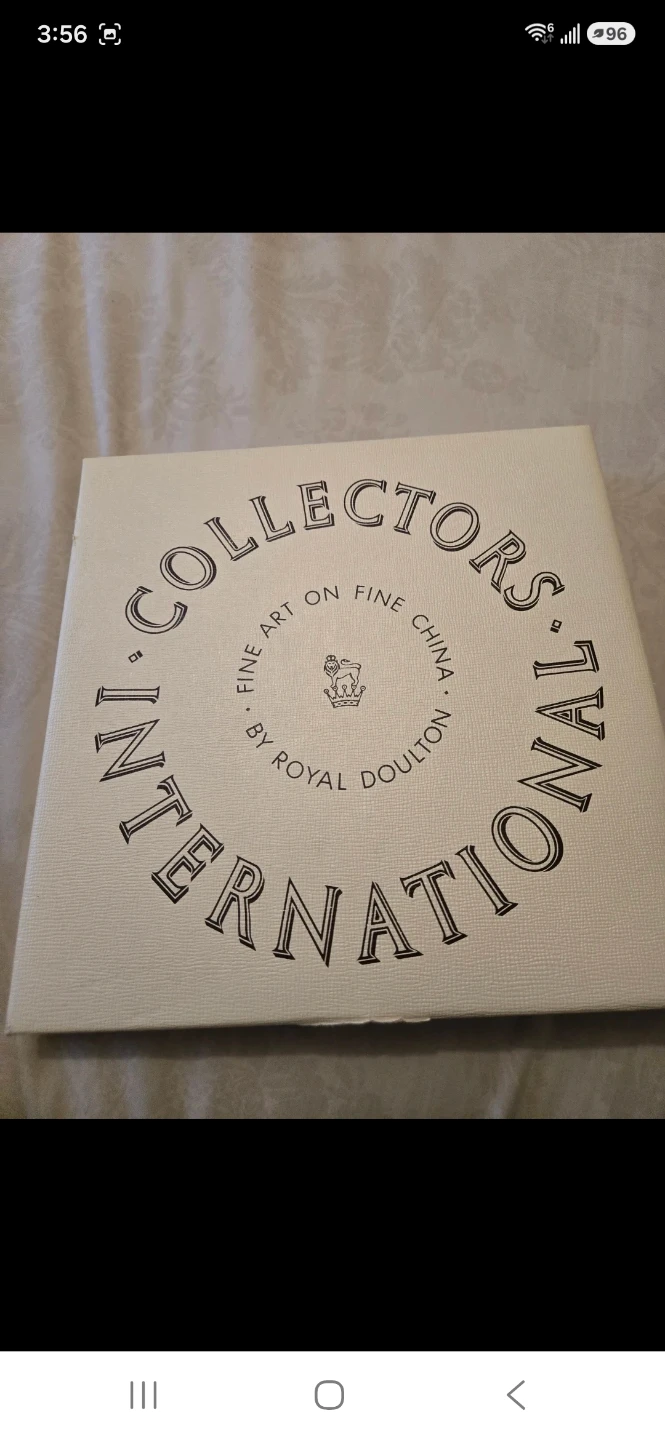 New Royal Doulton Buddies Collector Plate - photo 5