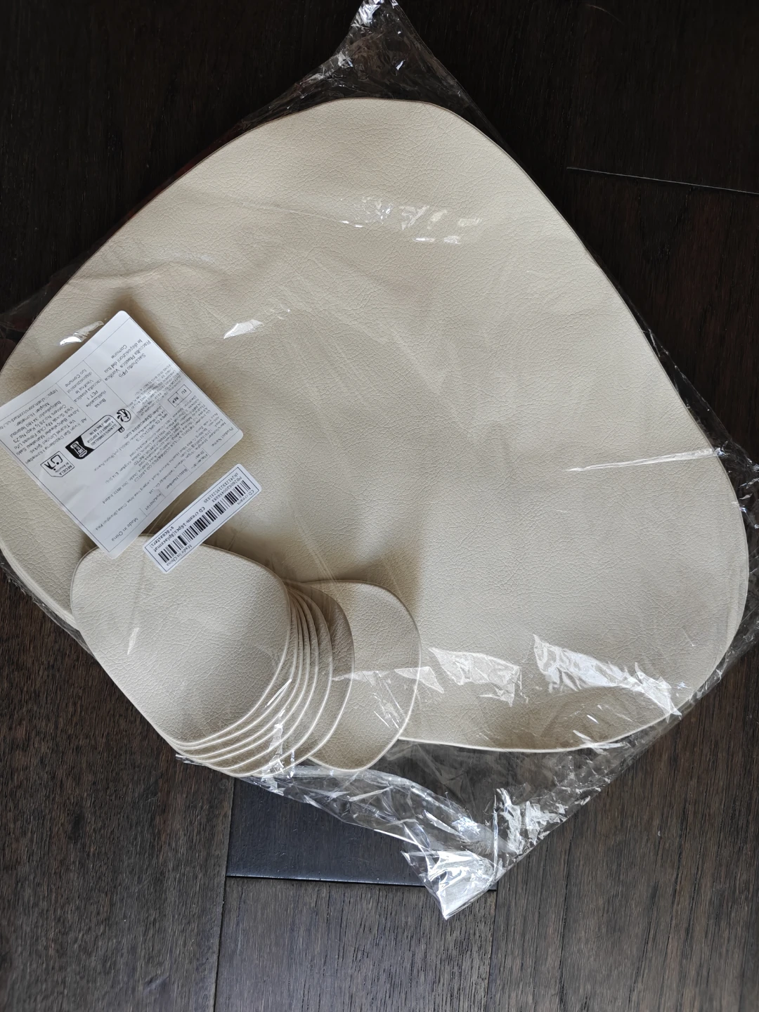 Cream Placemat and Coaster Set