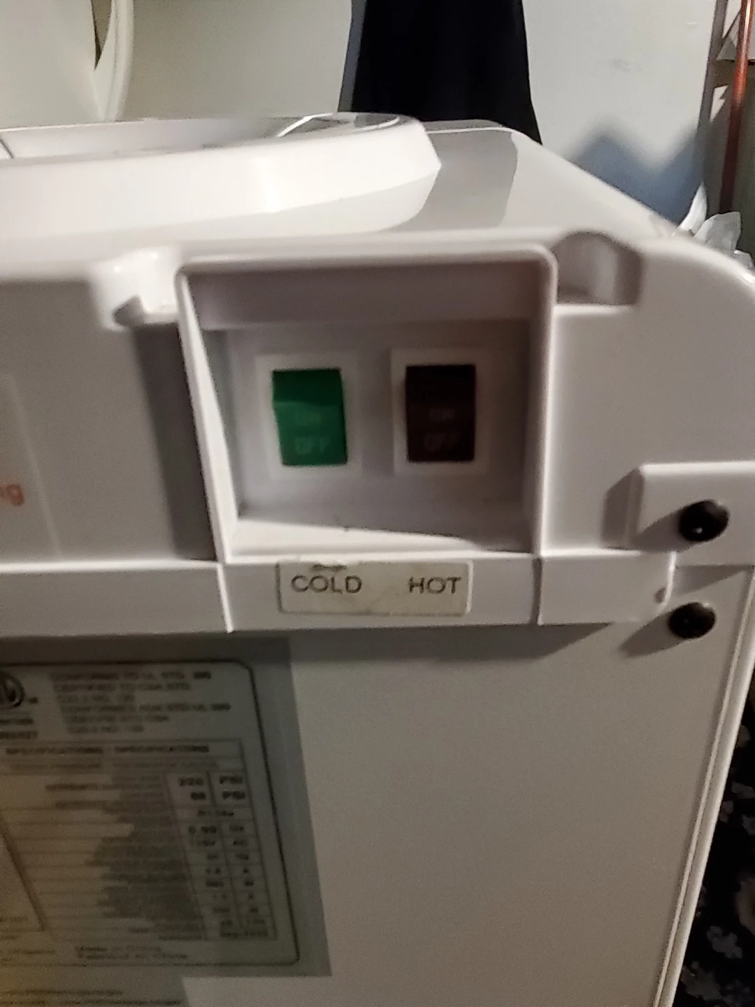 Frigidaire Water Dispenser EFWC498 - photo 3