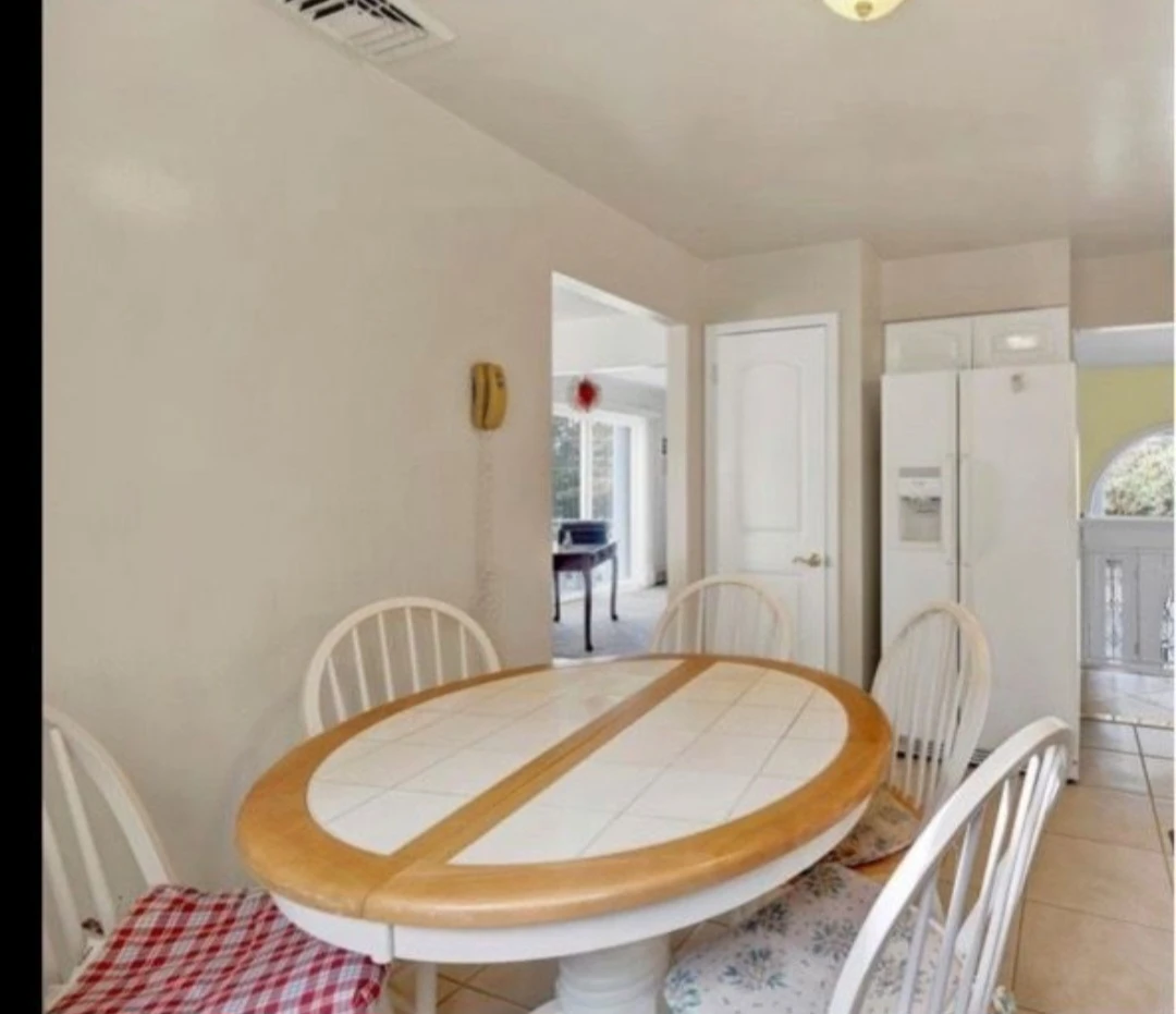 Free Oval Dining Table and 6 Chairs delivery availabe - photo 2