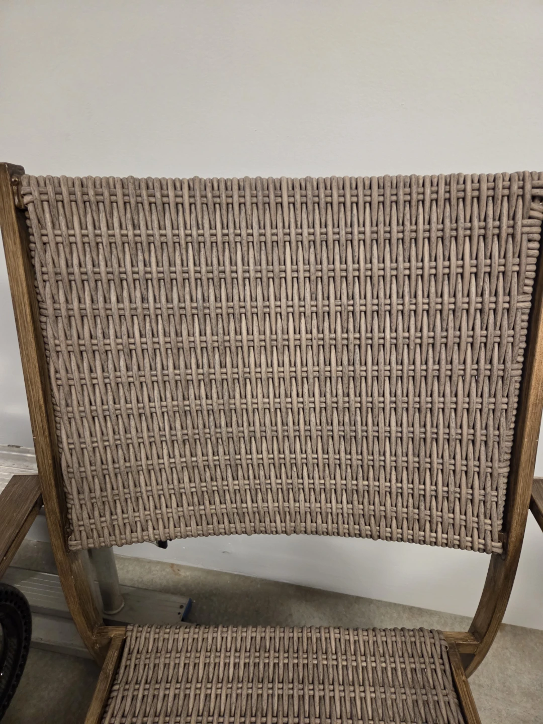Set of two woven patio armchairs - photo 4