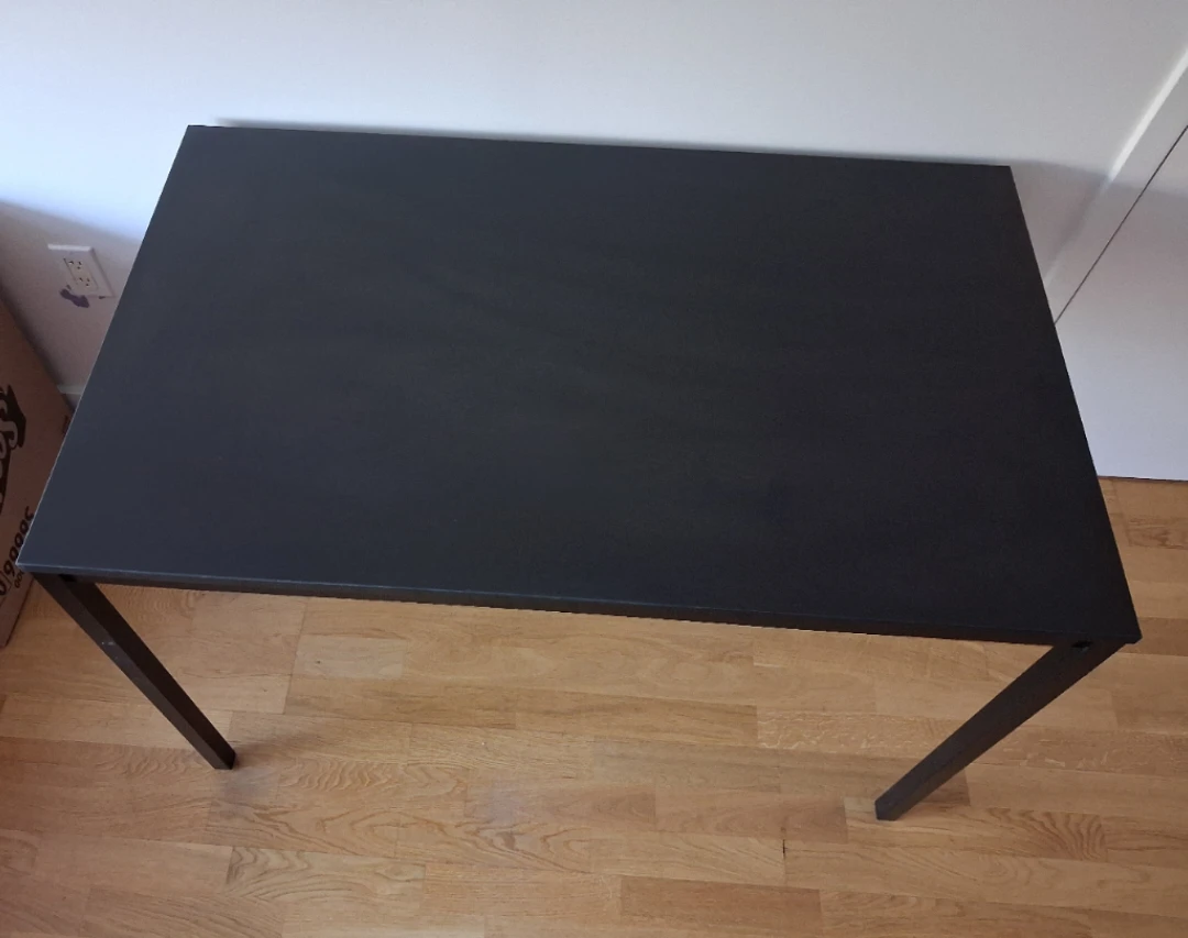 SANDSBERG Table - photo 4