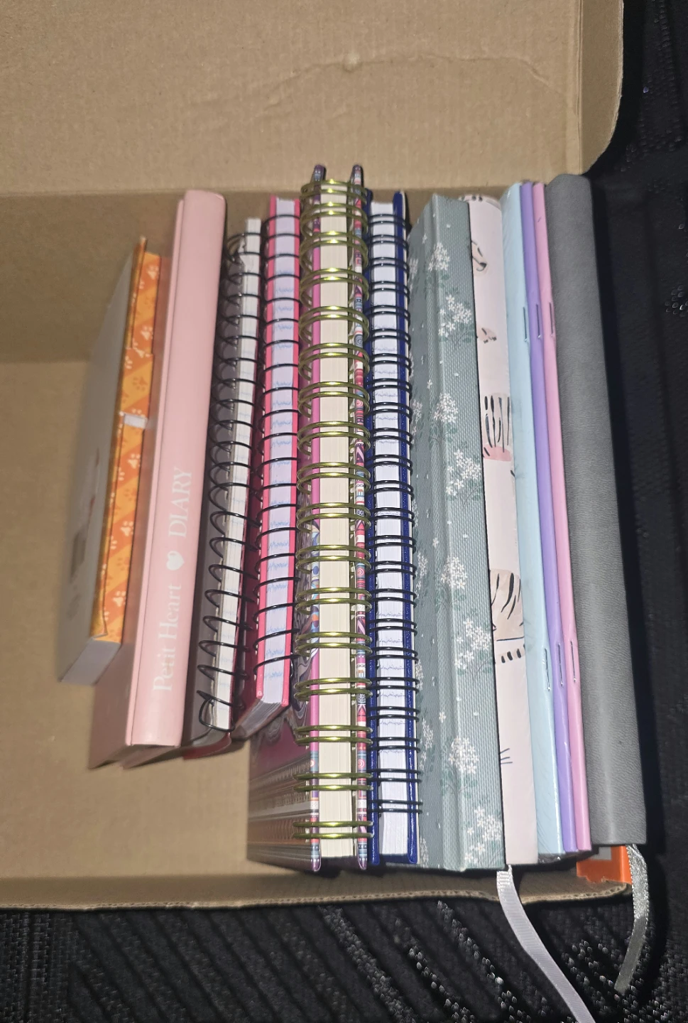 Set of 9 Assorted Notebooks and Diaries - photo 2