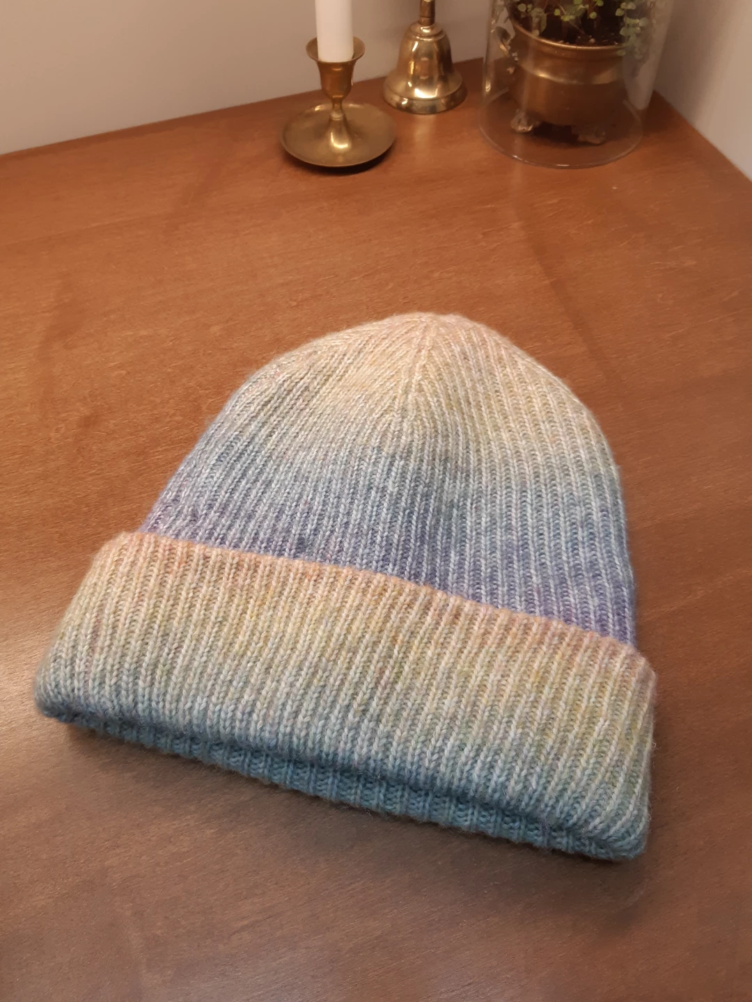 lyla + luxe women's rainbow ombre knit cuff beanie - photo 3