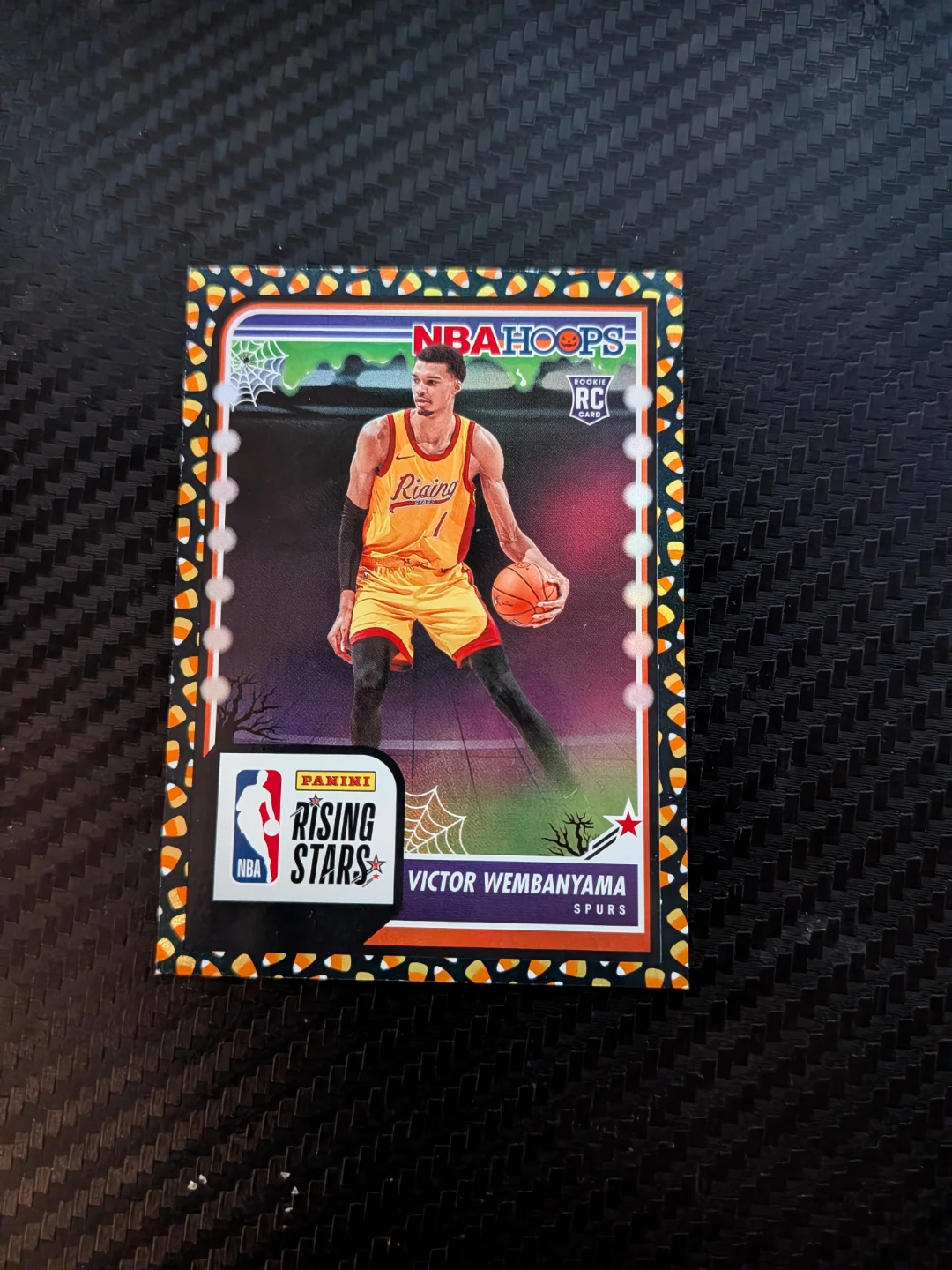 Victor Wembanyama [Candy Corn] #282 2023 Panini Haunted Hoops