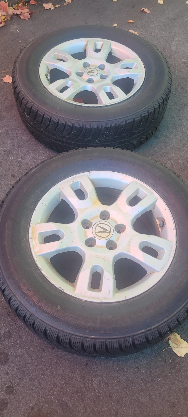 Acura 17-inch Winter Tires and Rims 235/65R17