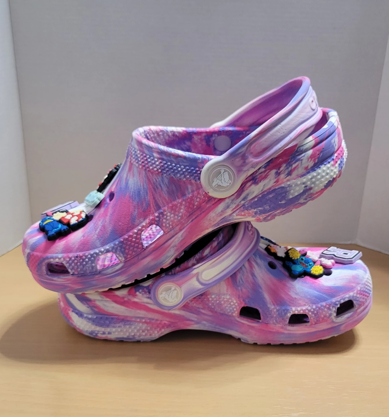 Crocs Tie-Dye Clogs with Charms Size J2 - photo 3