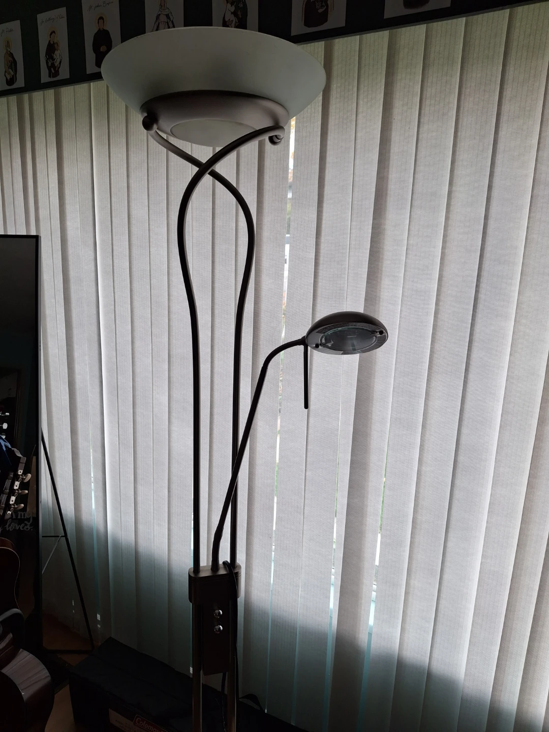 Floor lamp with reading light