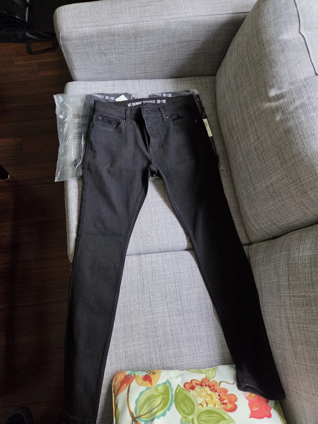 Three Pairs of HT Denim Stinger Jeans - 32x32 - photo 2
